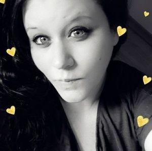 Meet your Posher, Lauri